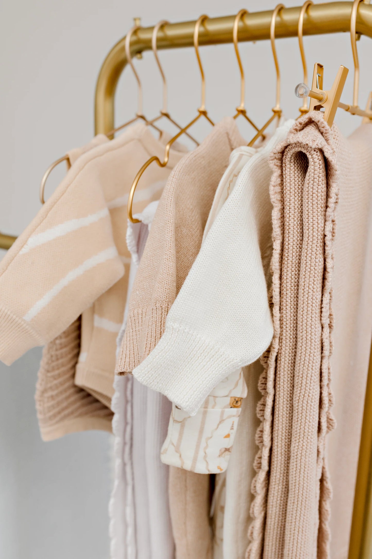 CONFETTI KIDZ HERITAGE KNIT BLANKET | BISCOTTI