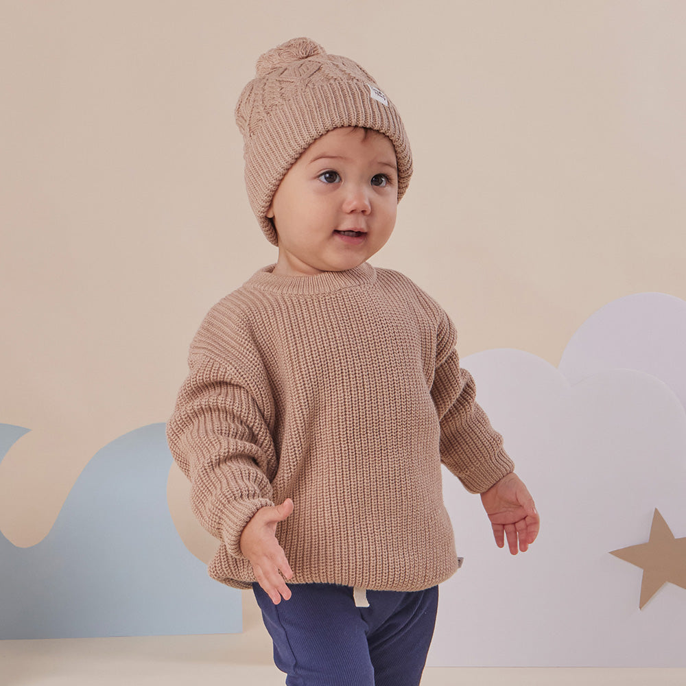 SNUGGLE HUNNY OVERSIZED COTTON KNIT JUMPER | HAZELNUT