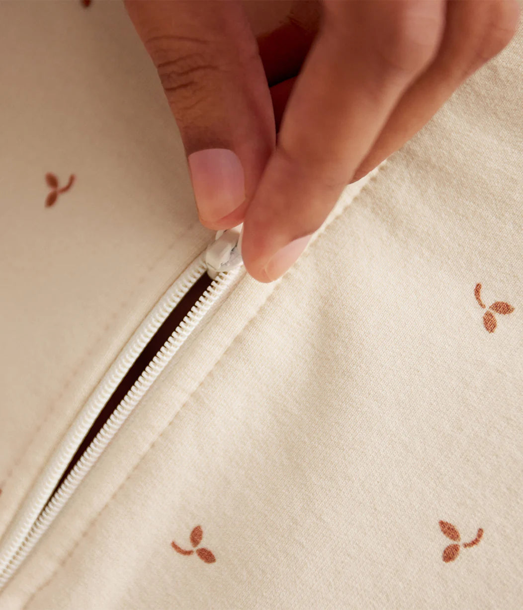 LOVE TO DREAM SWADDLE UP SLEEPING BAG 1.5 TOG | OATMEAL TWIGS