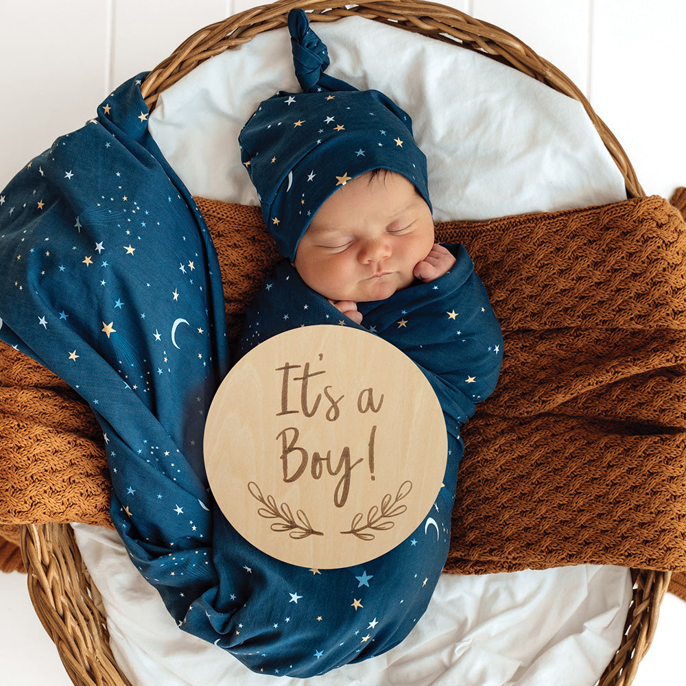 SNUGGLE HUNNY | WOODEN MILESTONE CARD | GENDER REVEAL