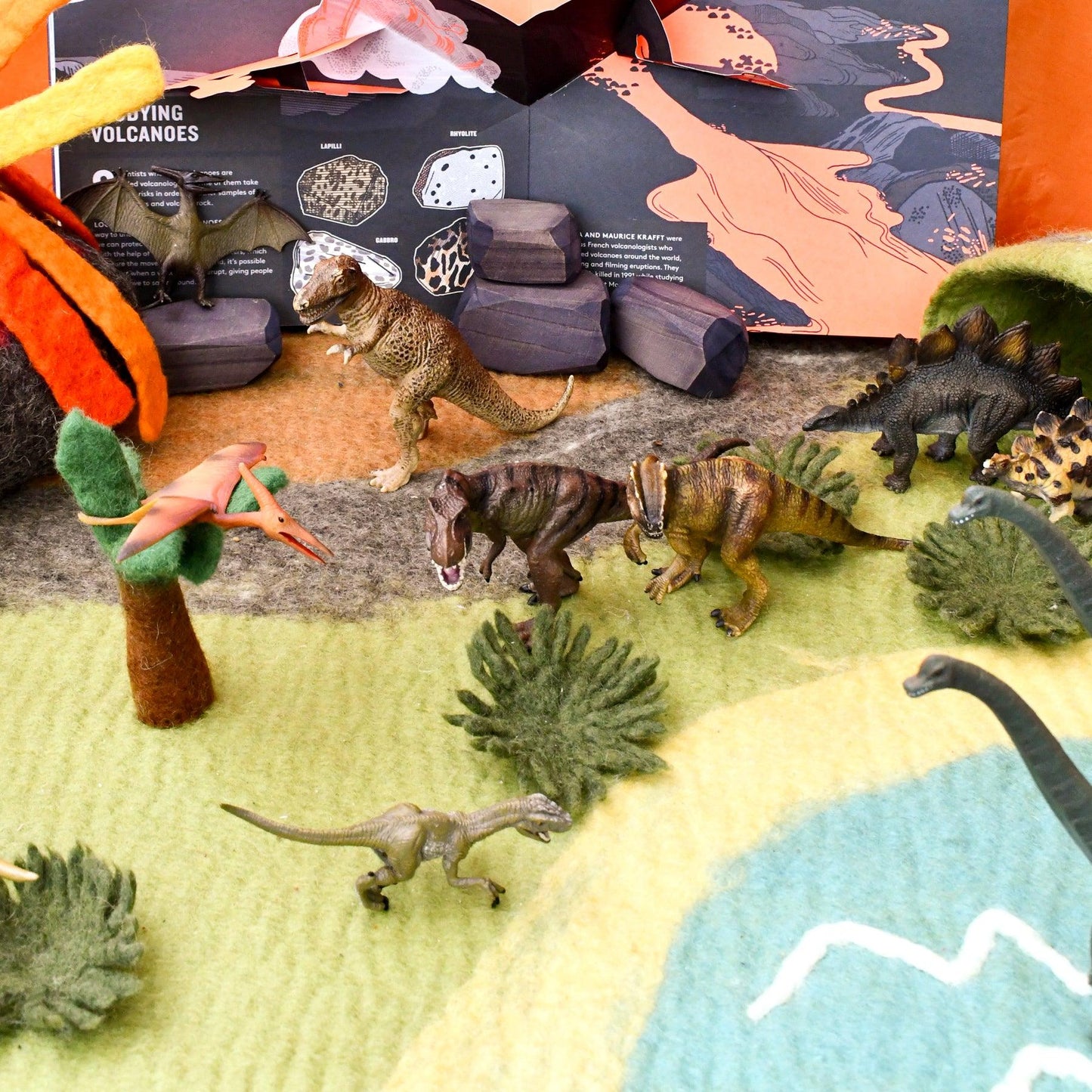 Tara Treasures Large Dinosaur Land And Volcanic Playmat