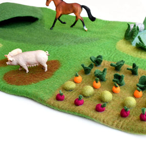 Tara Treasures Large Farm Playmat