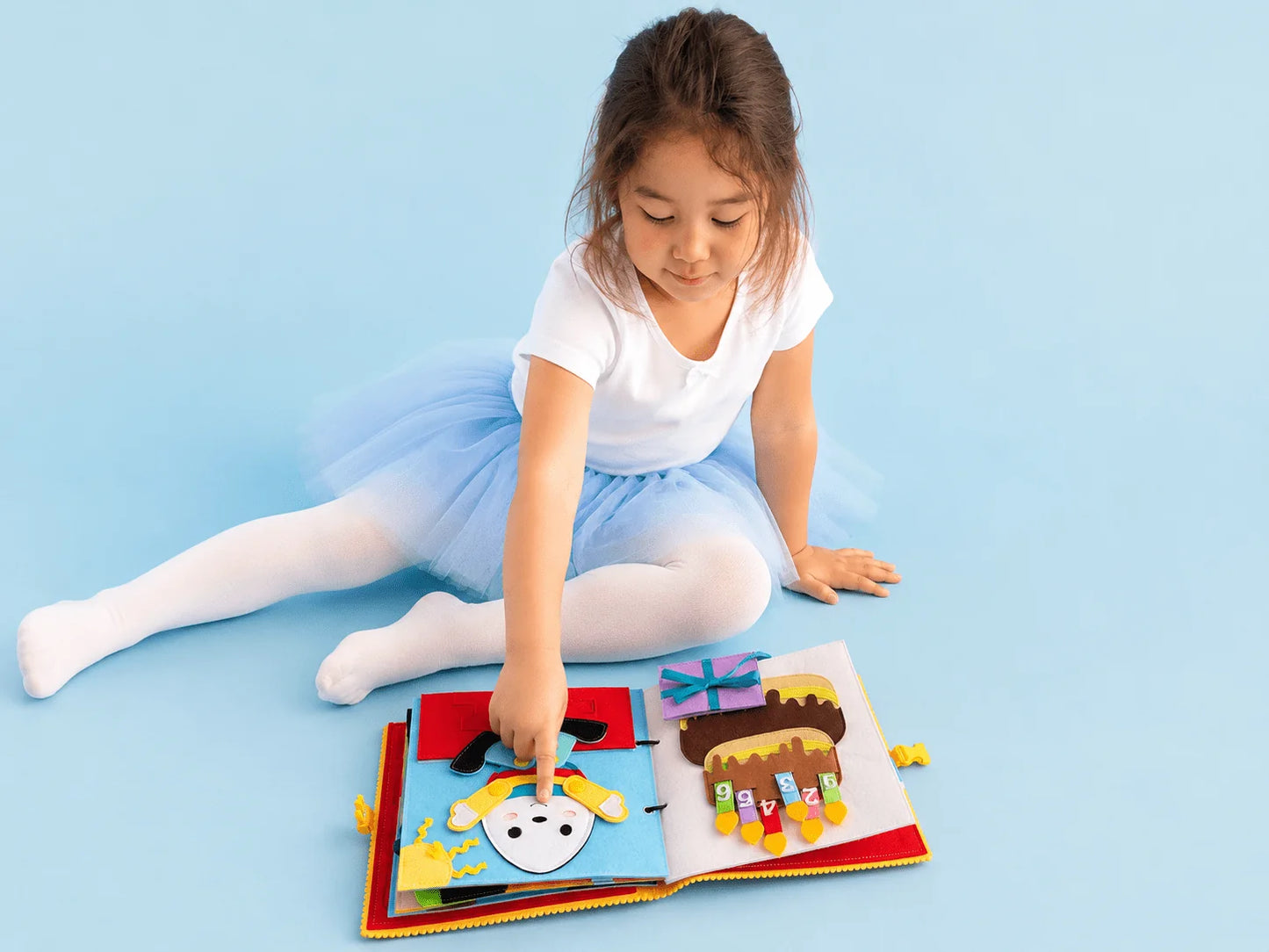 WONDERTIVITY | BUSY BOOK NURSERY RHYME  | LITTLE LAMB