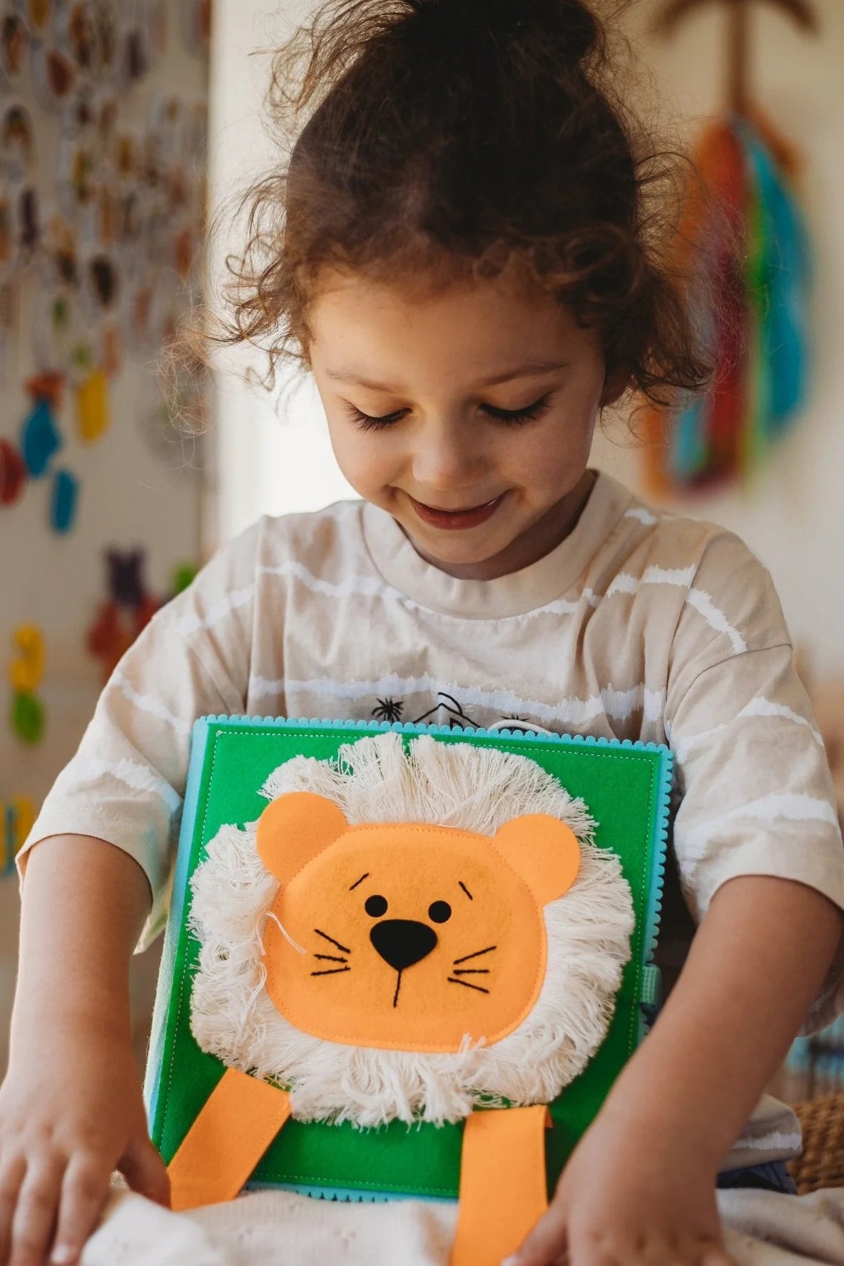 WONDERTIVITY | BUSY BOOK TODDLER | LUCKY LION