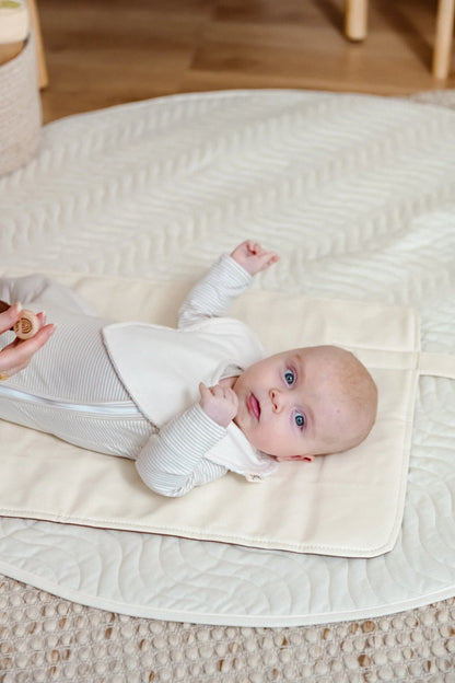 KIIN | LUXE TRAVEL CHANGE MAT | EUCALYPTUS