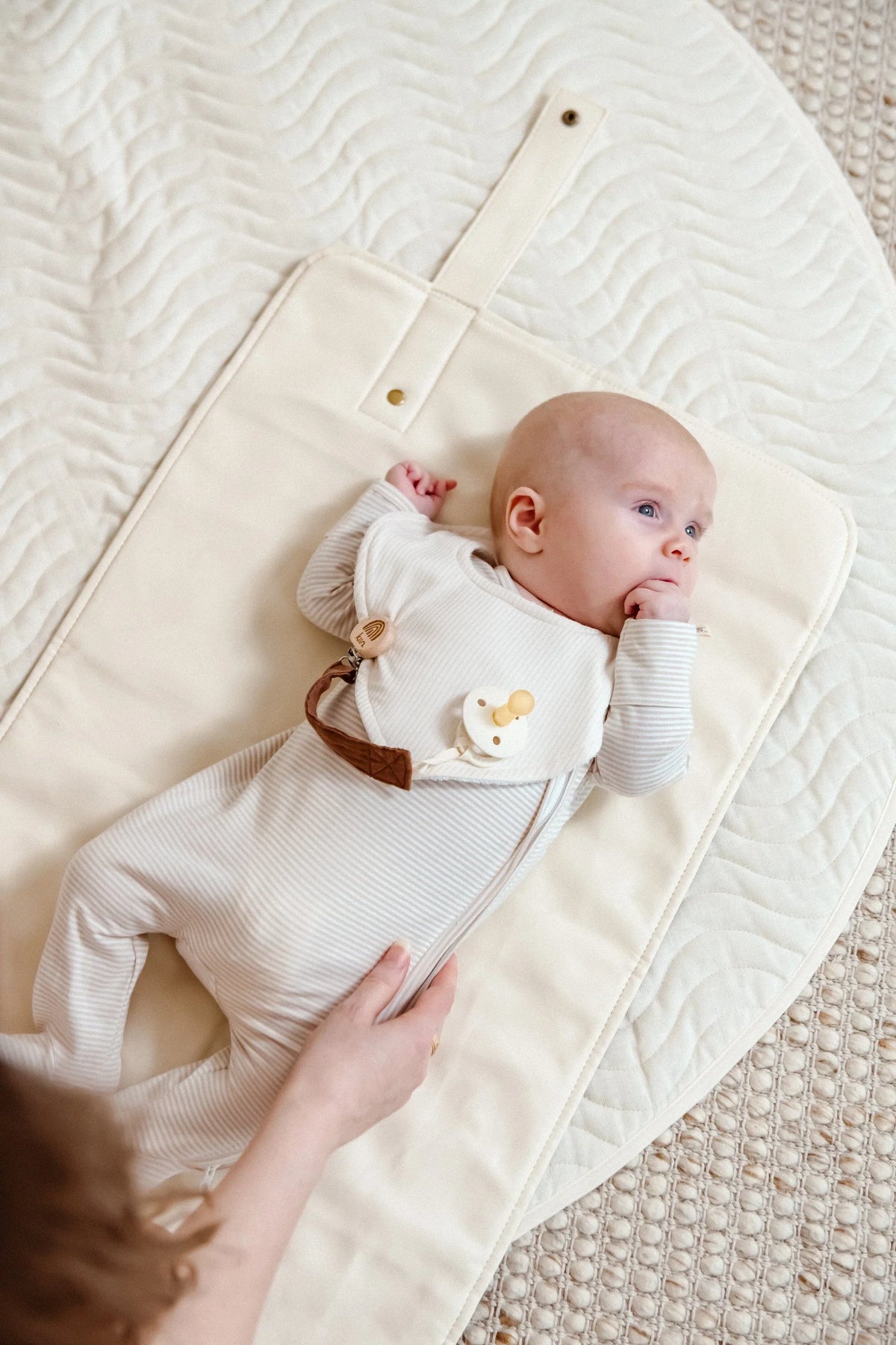 KIIN | LUXE TRAVEL CHANGE MAT | CHOCOLATE