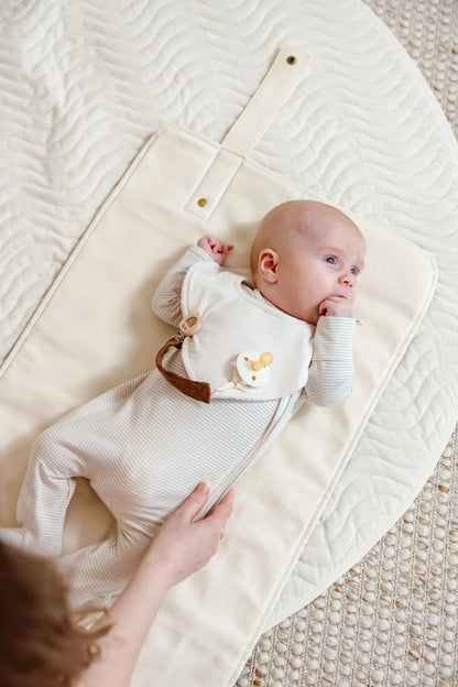 KIIN | LUXE TRAVEL CHANGE MAT | CHOCOLATE