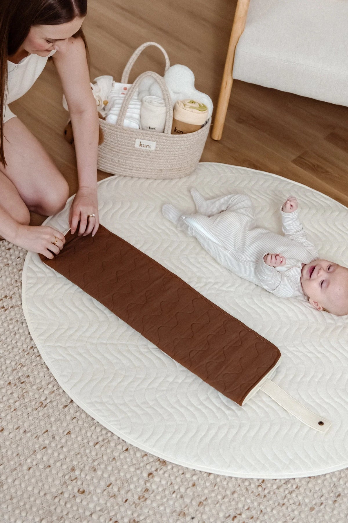 KIIN | LUXE TRAVEL CHANGE MAT | CHOCOLATE