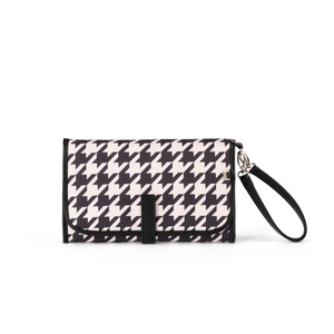 OiOi Change Mat Clutch - Houndstooth