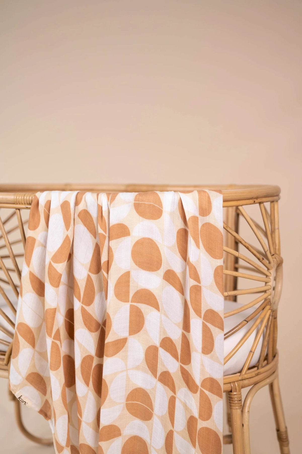 KIIN | BABY SWADDLE | PEBBLE