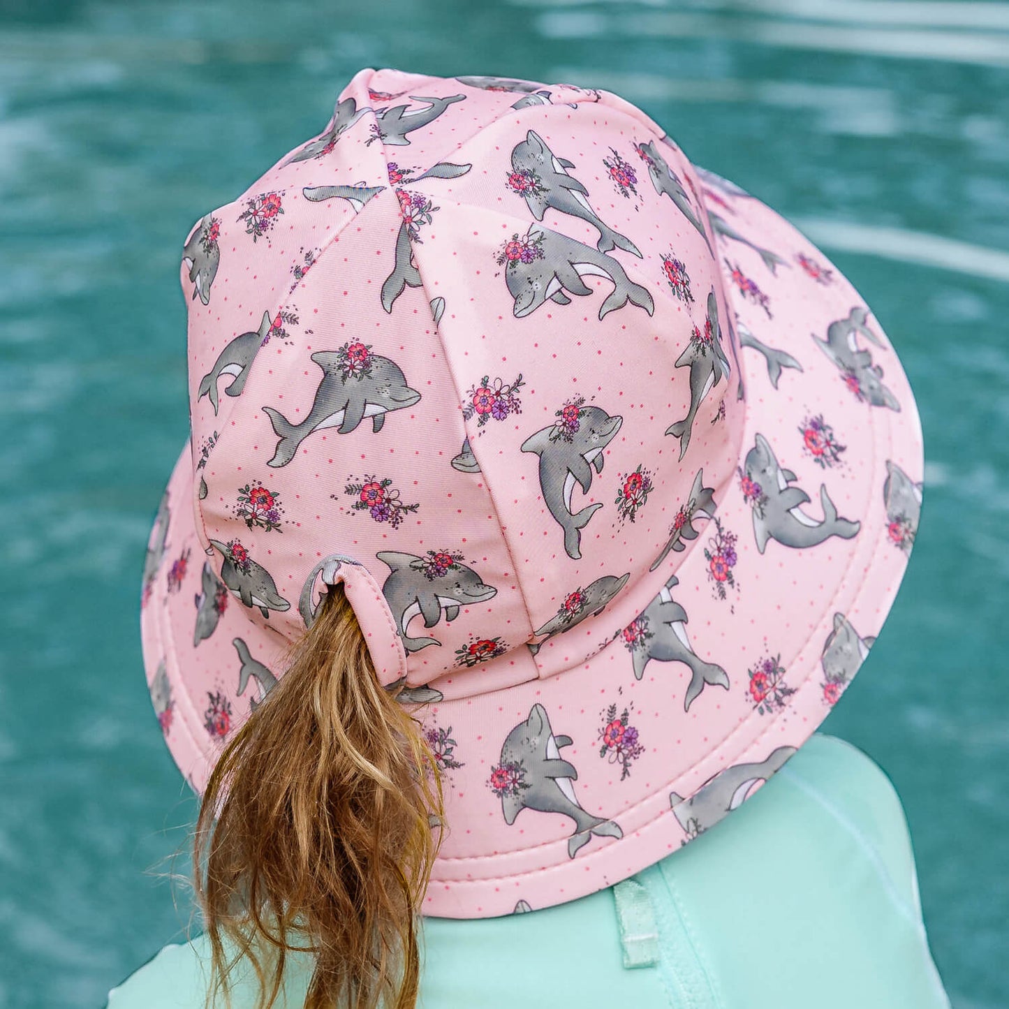 BEDHEAD PONYTAIL SWIM BUCKET BEACH HAT | DOLPHIN