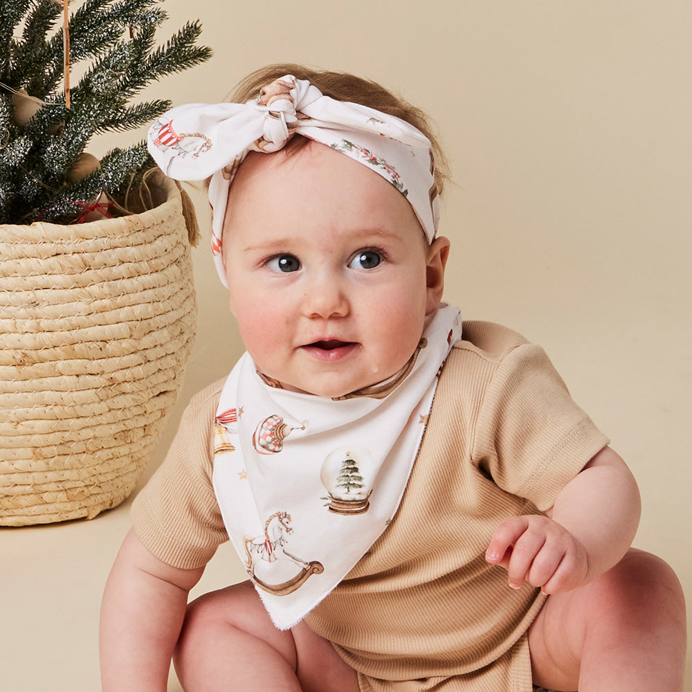SNUGGLE HUNNY | DRIBBLE BIB | SANTA'S TOY SHOP