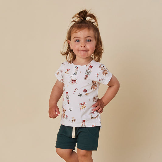 SNUGGLE HUNNY | T-SHIRT | SANTA'S TOY SHOP