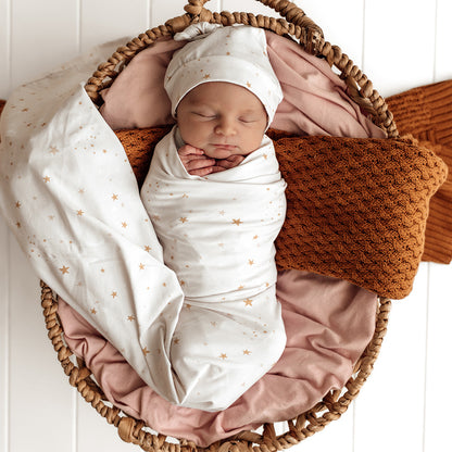 Snuggle Hunny Jersey Wrap and Beanie Set | Stardust