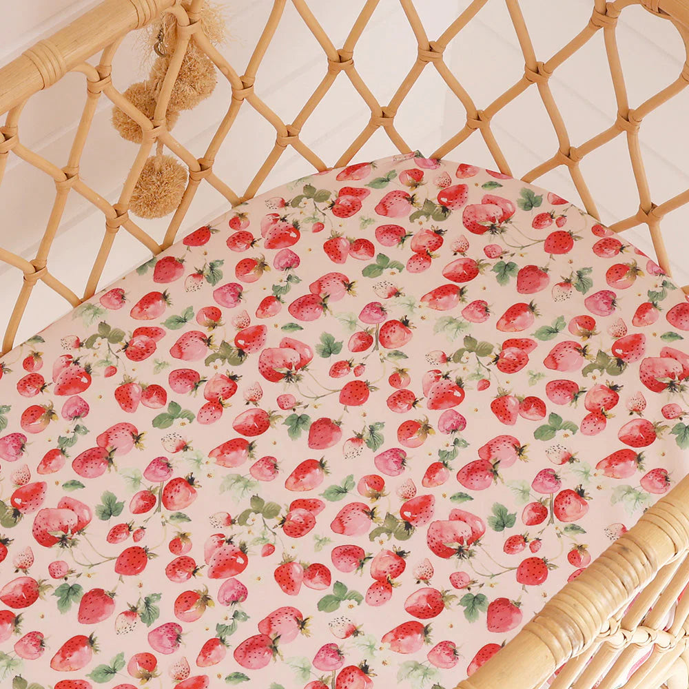 Snuggle Hunny Fitted Bassinet & Change Pad Cover - Strawberry