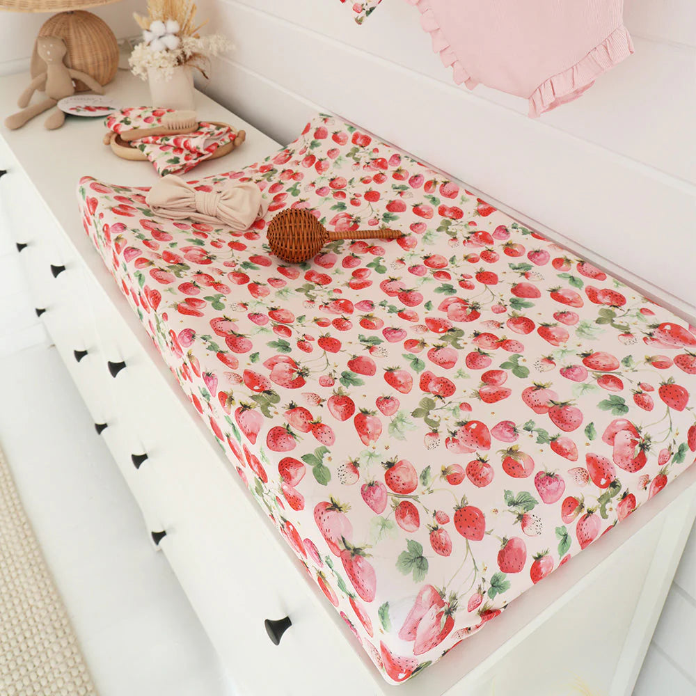 Snuggle Hunny Fitted Bassinet & Change Pad Cover - Strawberry