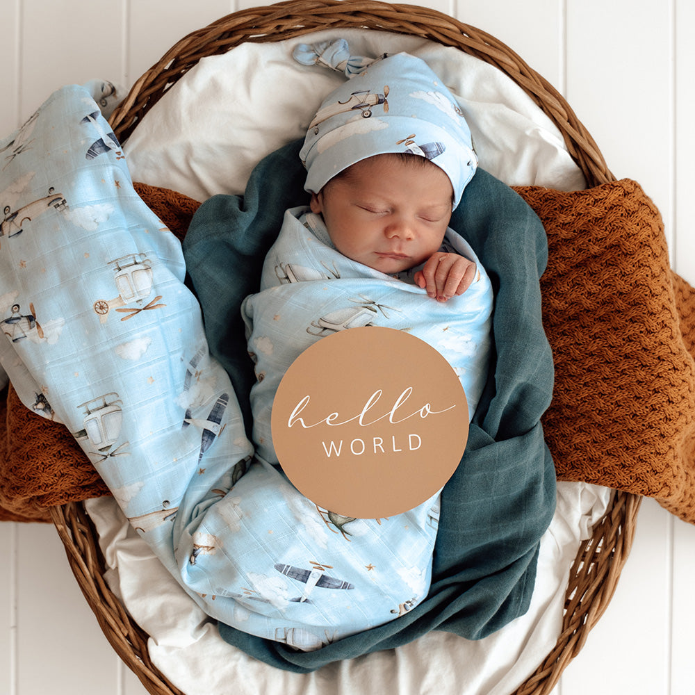 Snuggle Hunny Organic Cotton Muslin Wrap - Taking flight