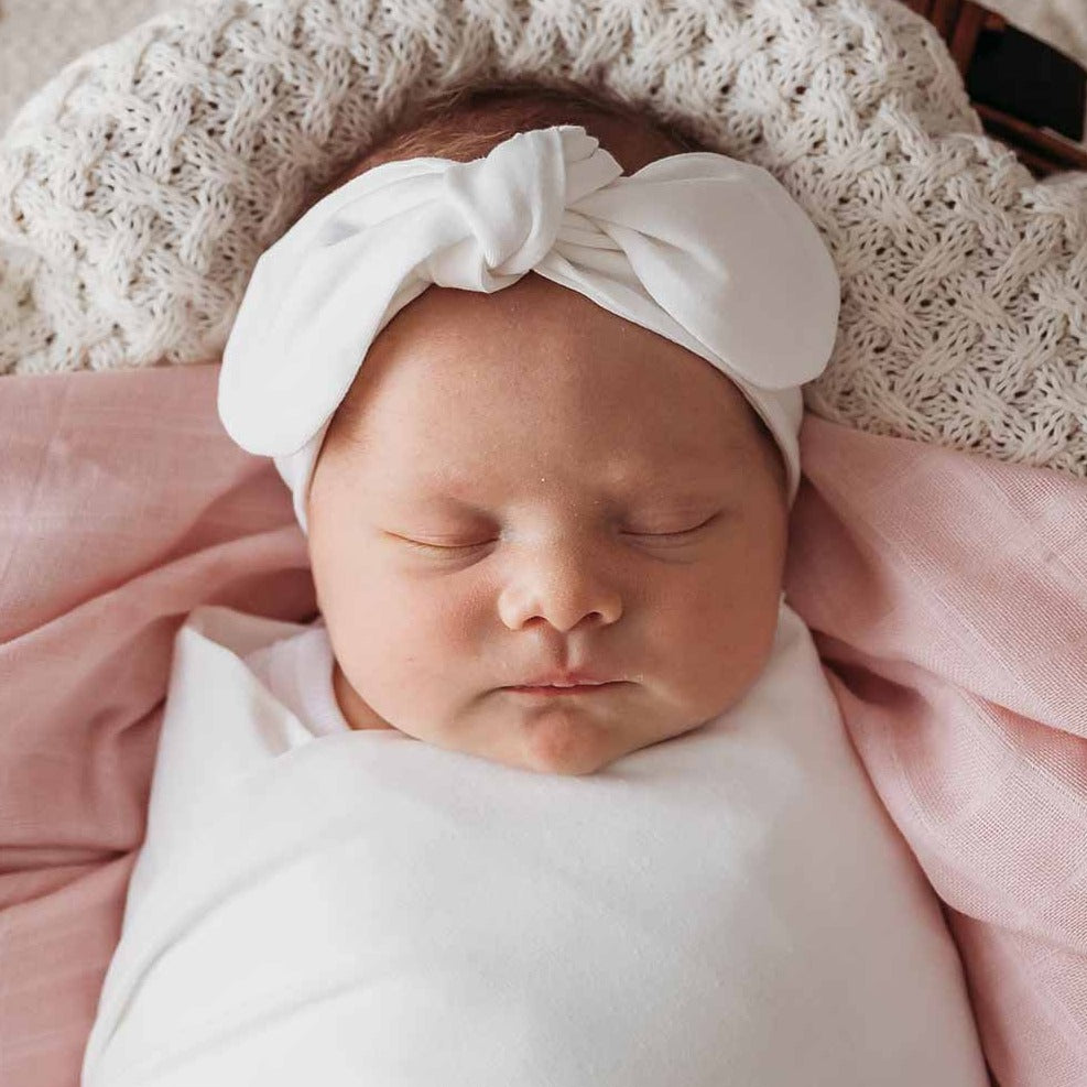 snuggle hunny topknot - angus and dudley