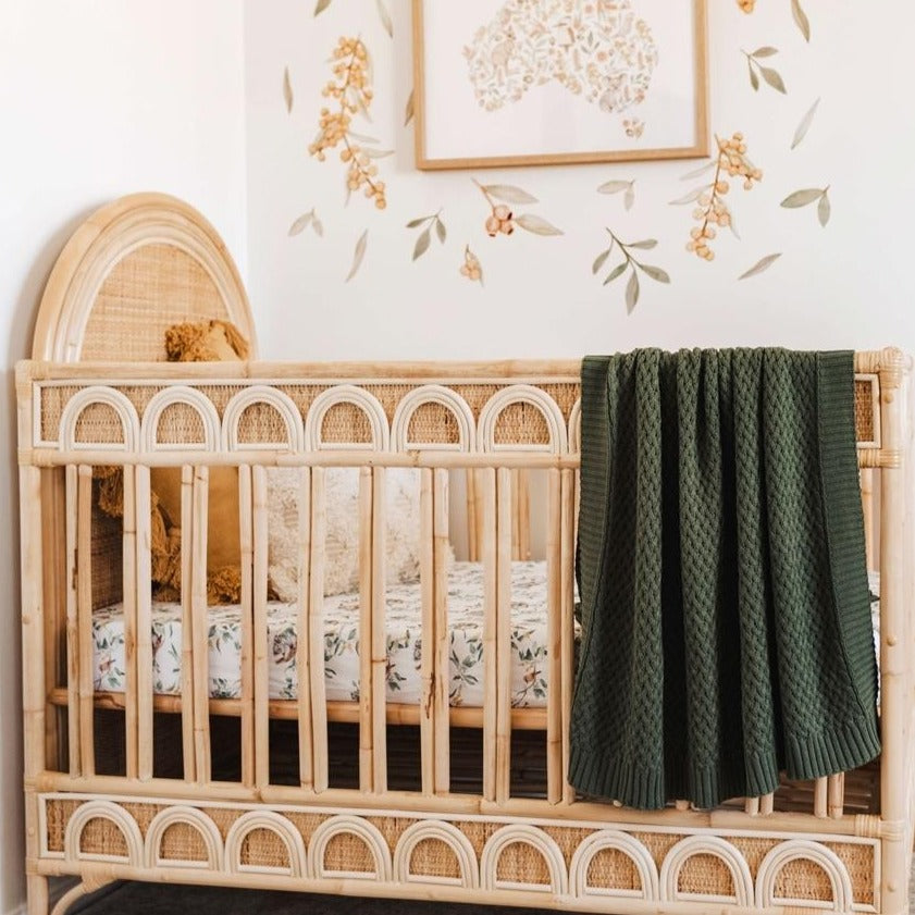 Snuggle Hunny Diamond Knit Blanket Olive – Angus Dudley