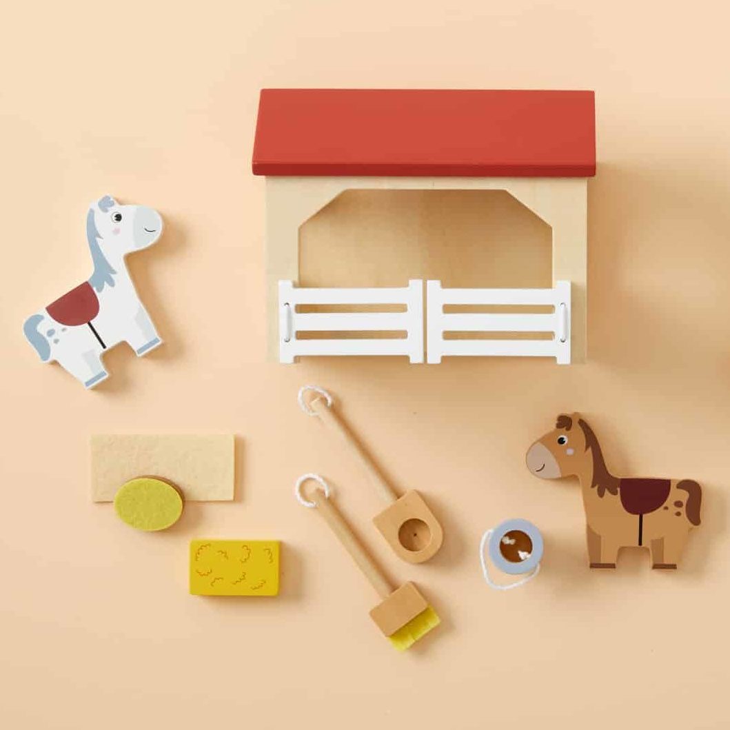Wooden toy horse stable set - angus and dudley