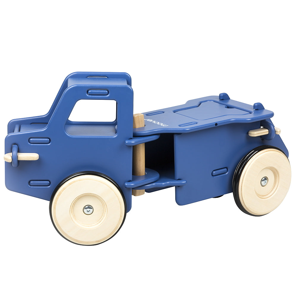 moover truck navy