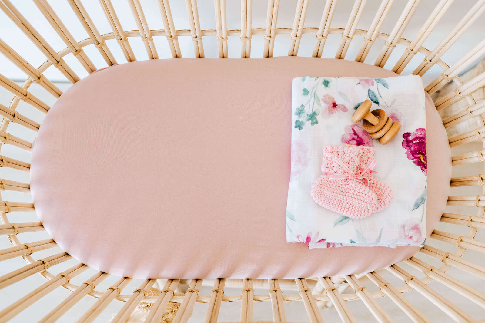 Snuggle Fitted Bassinet & Change Pad Cover - Lullaby Pink - Angus & Dudley Collections