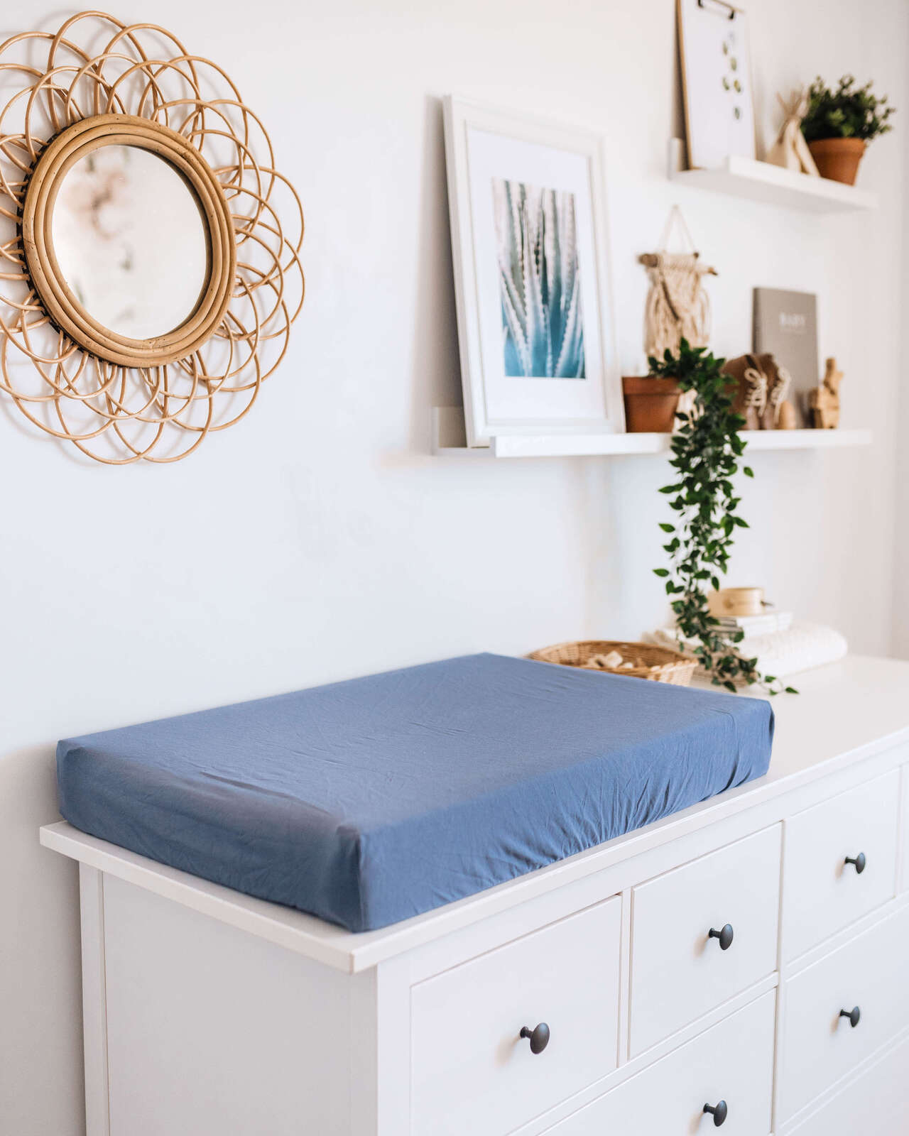 Snuggle Fitted Bassinet & Change Pad Cover - Reign - Angus & Dudley Collections