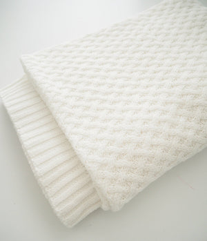 Snuggle Diamond Knit Blanket - White - Angus & Dudley Collections